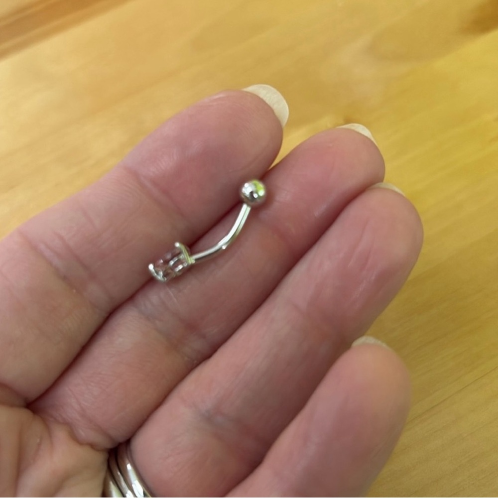 14 kt white gold Swarovski Heart-Shaped Pink Belly Button Ring - Picture 2 of 3